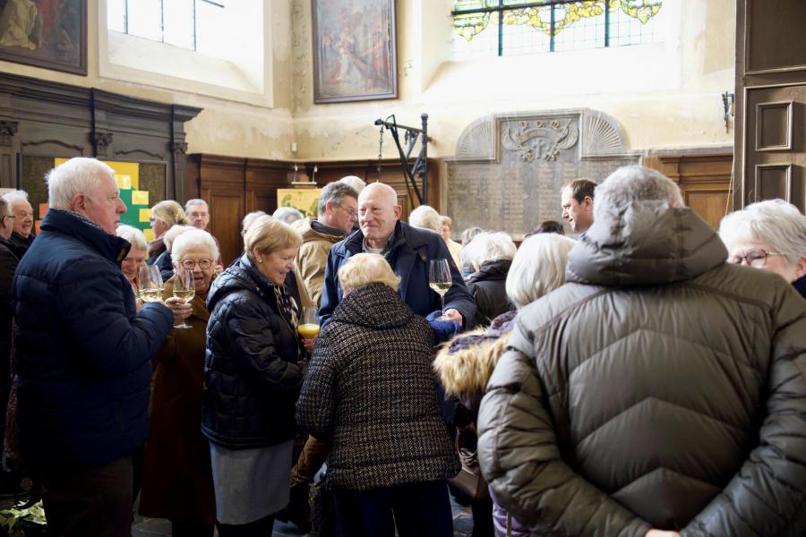Klinken op het nieuwe jaar © Parochie Maldegem
