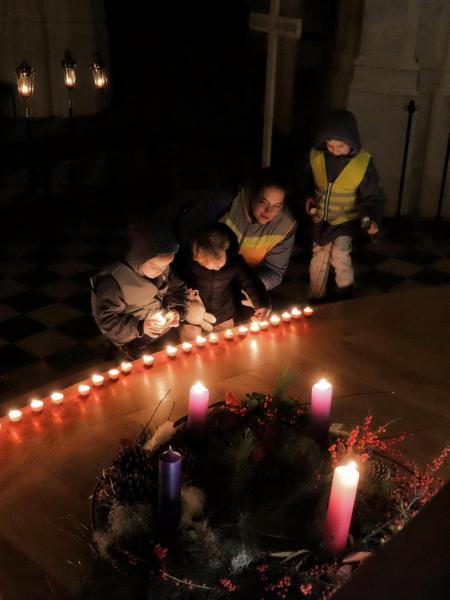 Light a Candle in de Sint-Pieterskerk - advent 2025 © Pastorale zone Leuven aan de Dijle
