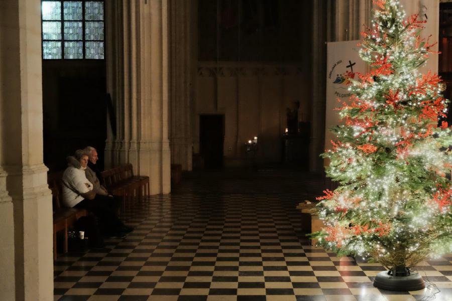 Light a Candle in de Sint-Pieterskerk - advent 2025 © Pastorale zone Leuven aan de Dijle