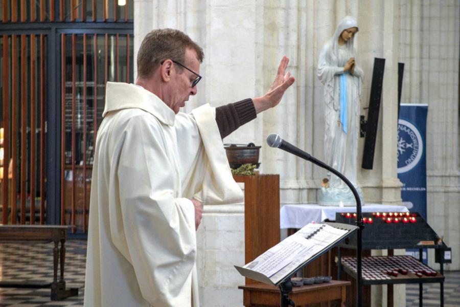 Een hoopvol begin van de veertigdagentijd in een goedgevulde Sint-Pieterskerk © Pastorale zone Leuven aan de Dijle