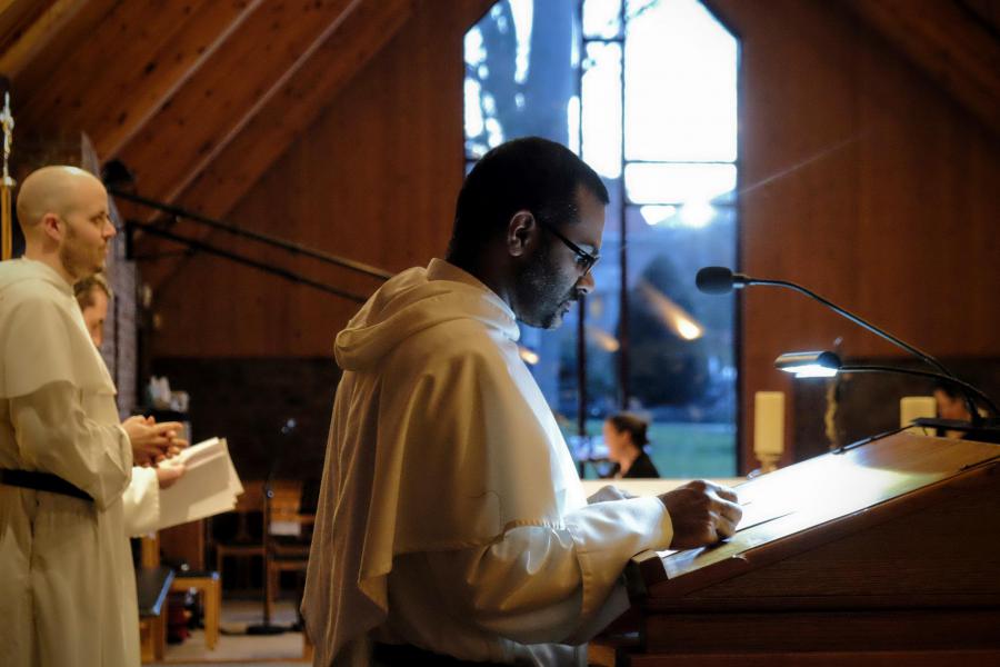De Leuvense en Kraainemse catechumenen samen met bisschop Vanhoutte 