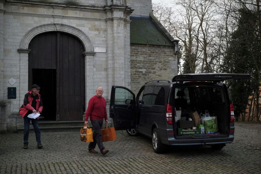 Ophaling goederen solidariteitstafel 2023 © Pastorale zone Leuven aan de Dijle