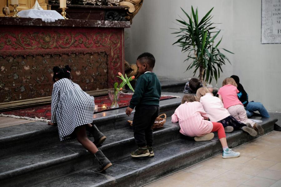 Aanbiddingsmoment voor kinderen in de Sint-Kwintenskerk © Pastorale zone Leuven aan de Dijle