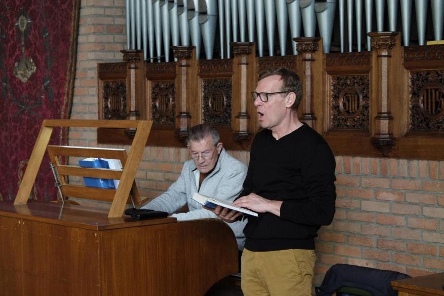 Leden van Samana Leuven-Centrum zij aan zij verbonden in geloof © Pastorale zone Leuven aan de Dijle
