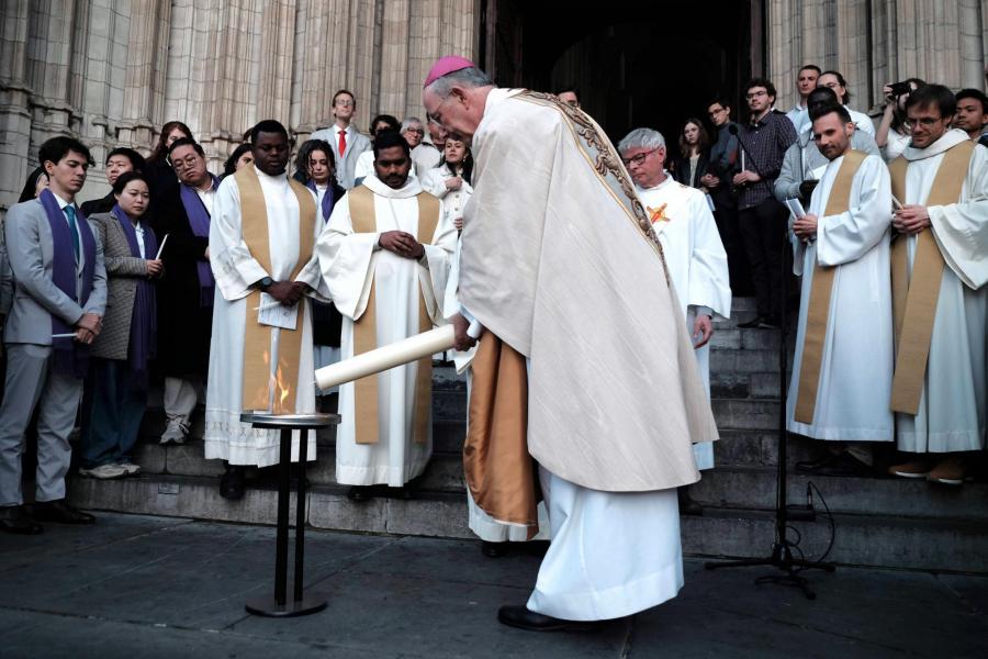 Paasnacht in de Leuvense Sint-Pieterskerk 2026 © Pastorale zone Leuven aan de Dijle