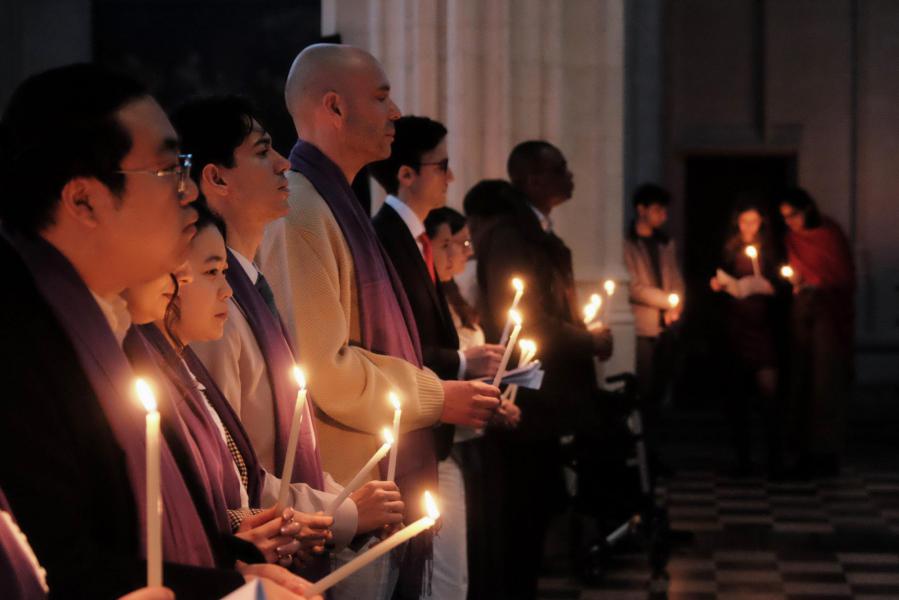 Paasnacht in de Leuvense Sint-Pieterskerk 2026 © Pastorale zone Leuven aan de Dijle