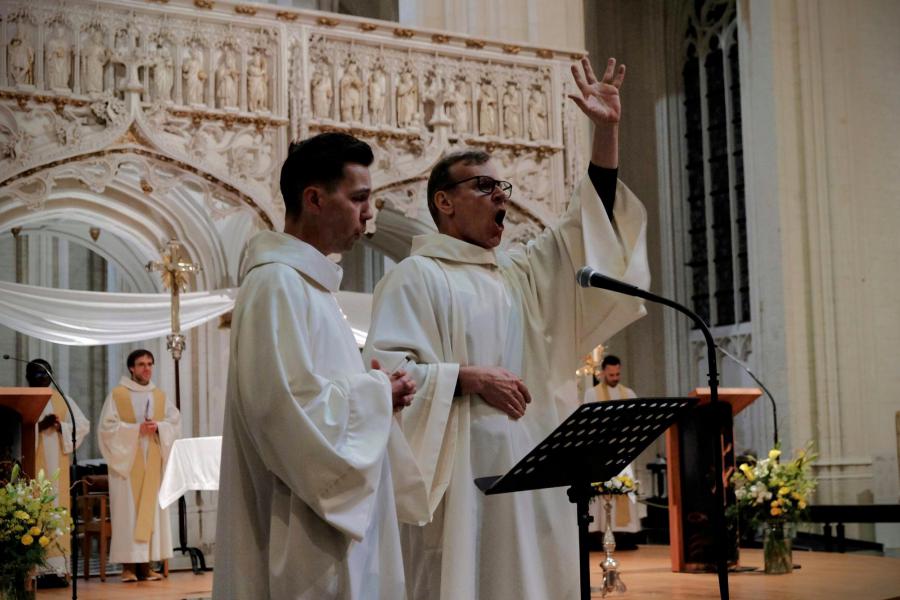 Paasnacht in de Leuvense Sint-Pieterskerk 2026 © Pastorale zone Leuven aan de Dijle