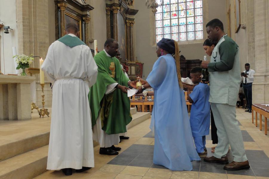 Kleur, cultuur en verbinding: African Thanksgiving bij Sint-Kwinten  © Pastorale zone Leuven aan de Dijle