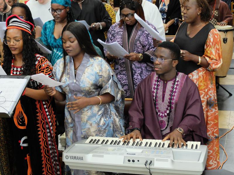 Kleur, cultuur en verbinding: African Thanksgiving bij Sint-Kwinten  © Pastorale zone Leuven aan de Dijle