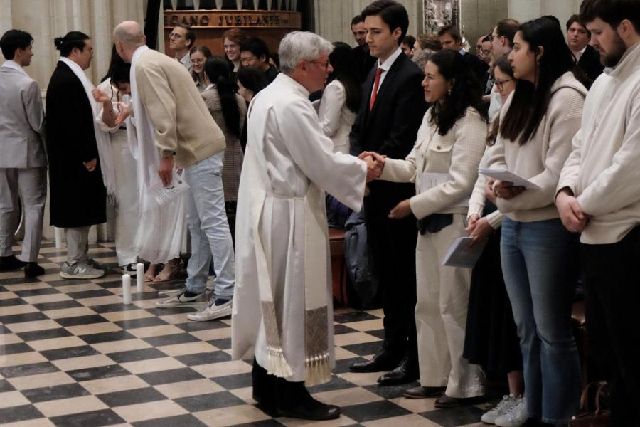 Paasnacht in de Leuvense Sint-Pieterskerk 2026 © Pastorale zone Leuven aan de Dijle