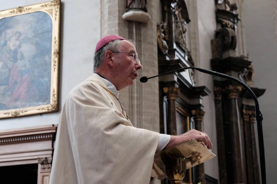 Mgr. Koen Vanhoutte omschrijft de eucharistie als een 'kostbare parel' © Pastorale zone Leuven aan de Dijle