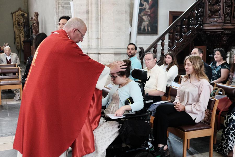 Pinksterviering met volwassenvormsel in de Sint-Kwintenskerk - 2022 © Pastorale zone Leuven aan de Dijle