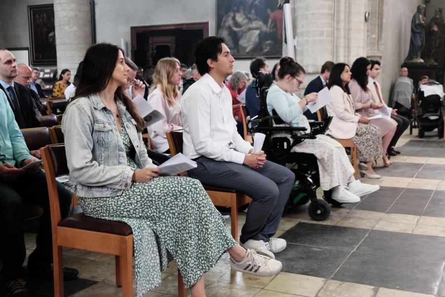 Pinksterviering met volwassenvormsel in de Sint-Kwintenskerk - 2022 © Pastorale zone Leuven aan de Dijle