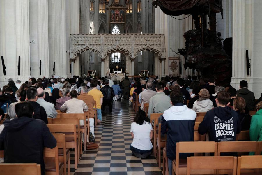 Een serene gebedswake en de plechtige slotzegen als sfeervol slot © Pastorale zone Leuven aan de Dijle
