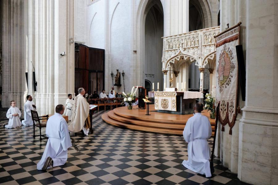 Een serene gebedswake en de plechtige slotzegen als sfeervol slot © Pastorale zone Leuven aan de Dijle
