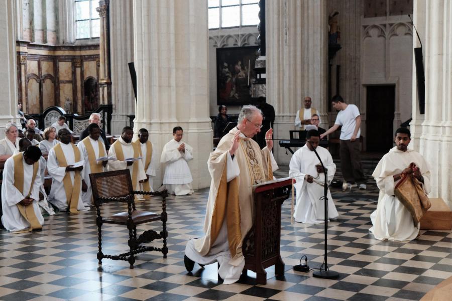 Een serene gebedswake en de plechtige slotzegen als sfeervol slot © Pastorale zone Leuven aan de Dijle