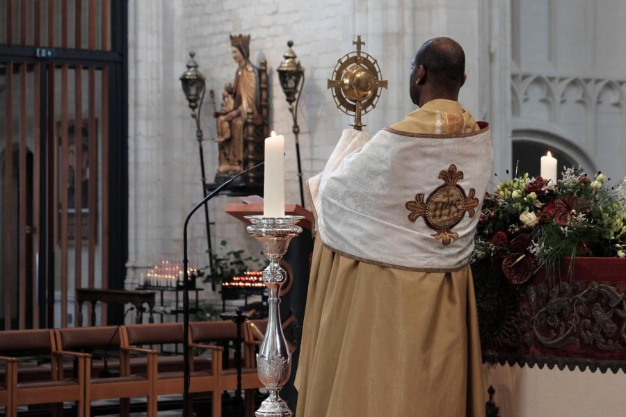 'Be the Light' aanbidding in de Sint-Pieterskerk © Pastorale zone Leuven aan de Dijle