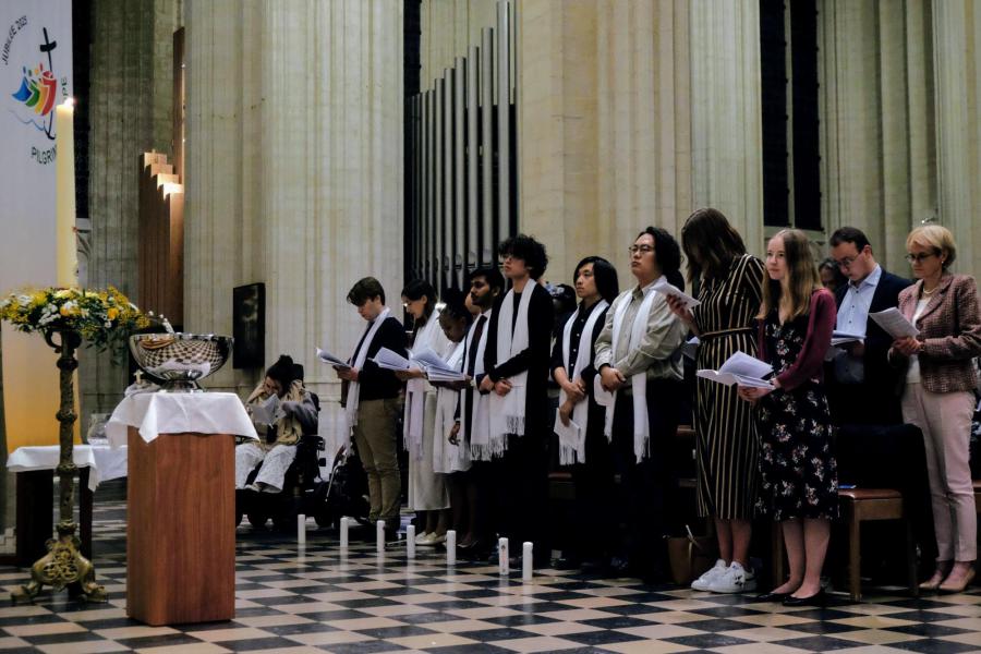 Paasnacht in de Leuvense Sint-Pieterskerk 2025 © Pastorale zone Leuven aan de Dijle