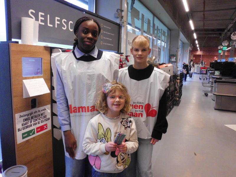 Enkele vormelingen hebben op 25 januari 2025 de handen uit de mouwen gestoken voor de Damiaanactie. © Kristin Huybrechts