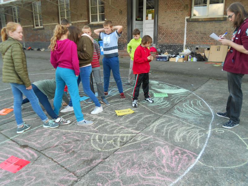 Robin aan het werk met de jongste groep © (c)Ann Vannieuwenhove