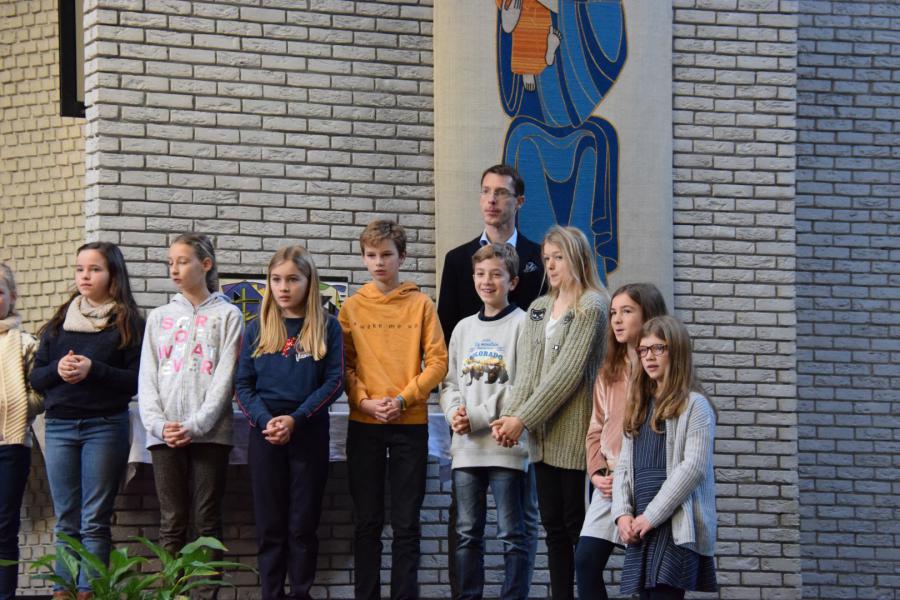 Het groepje van catechist Thomas © Emmanuelle Janssens