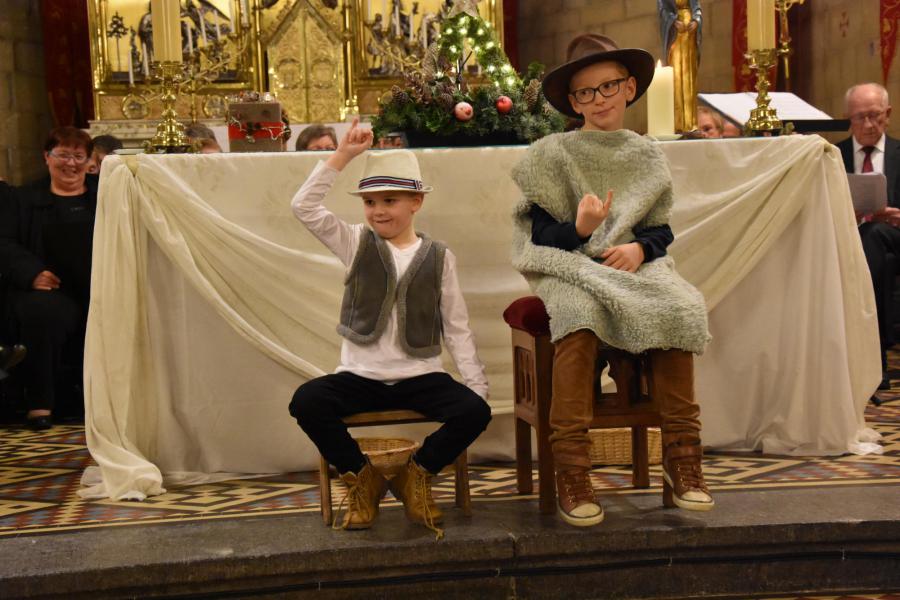 Handen uit de mouwen met kerst © Parochie Kleine-Brogel