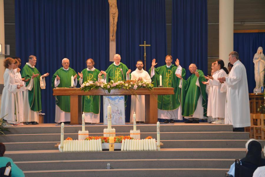 P.E. Sint-Augustinus: Beernem - Ruiselede - Wingene op bedevaart naar Banneux 