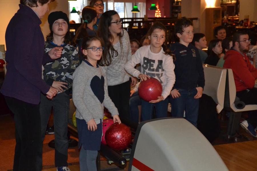 Bowling kerstfeest acolieten © Karen Devroe