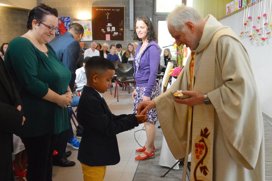 Eerste Communie St;-Jan Evangelist-Berkenrijs © Mandy Van Haaren