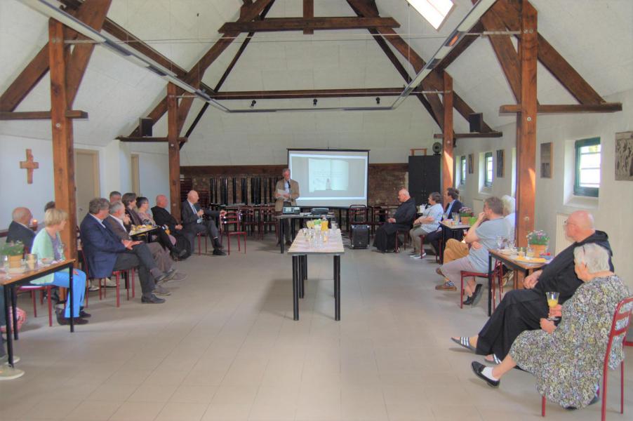 Dankmoment met de vrijwilligers Bijbeldienst Bisdom Brugge © Wim Vervaeck