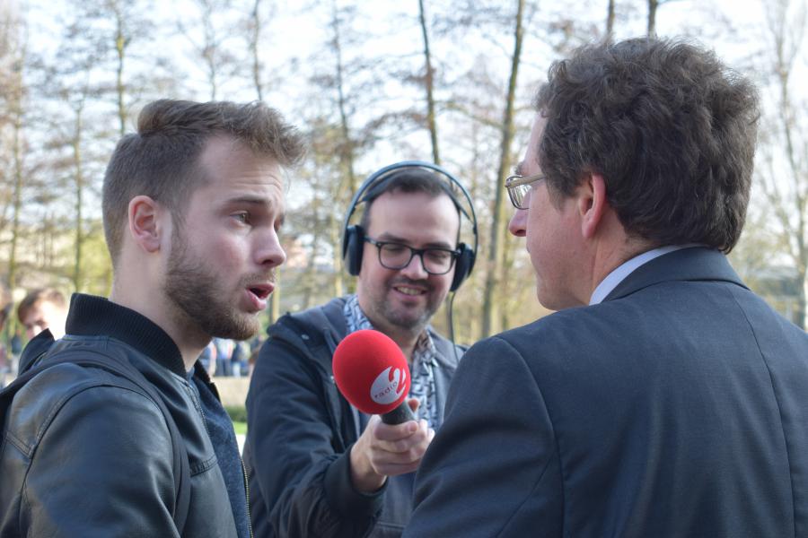 een gesprek met een enthousiaste leerkracht van de OKAN-klas 