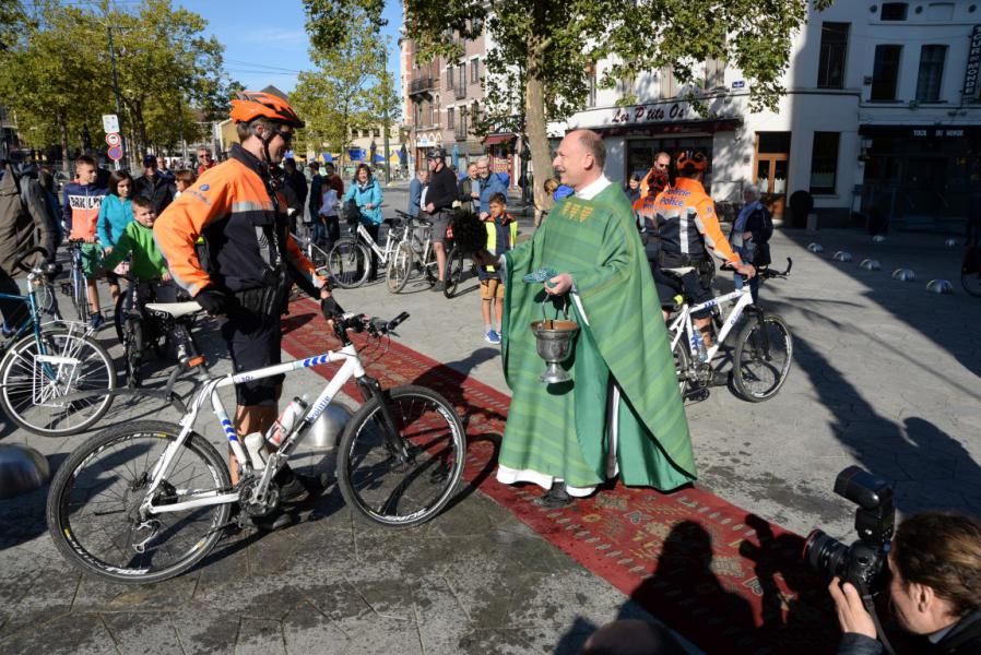 Fietsenzegening © Luc Lioen