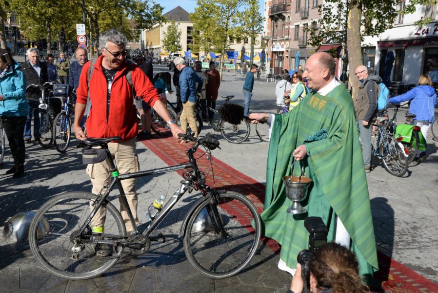 Fietsenzegening © Luc Lioen