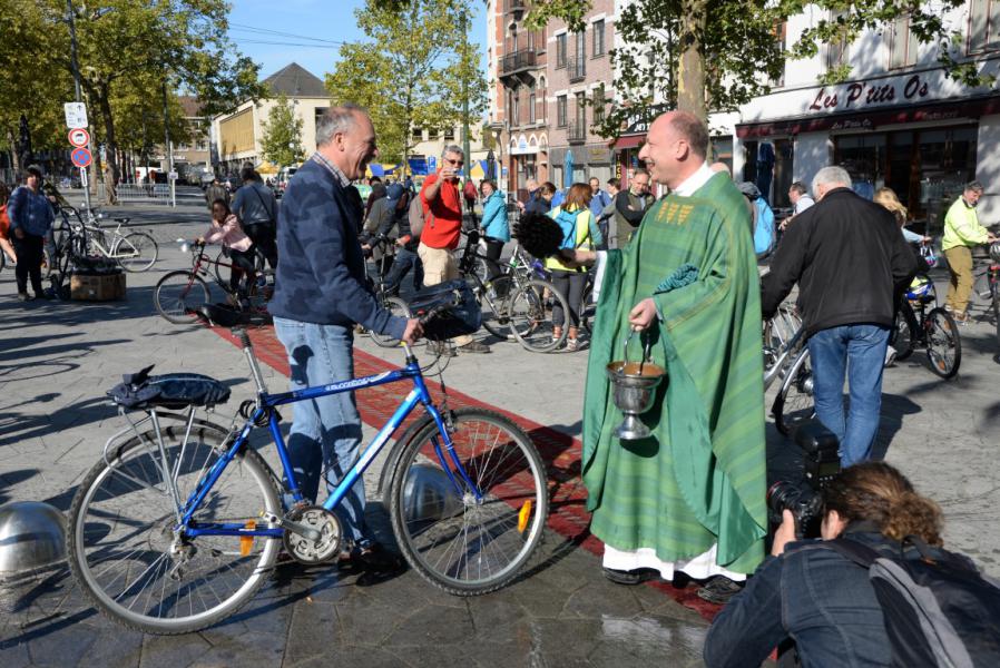 Fietsenzegening © Luc Lioen