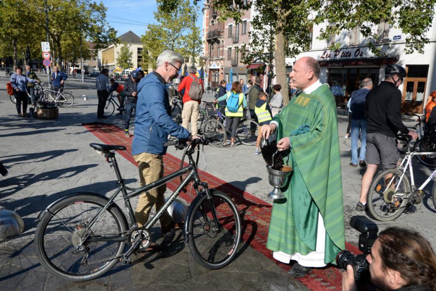 Fietsenzegening © Luc Lioen