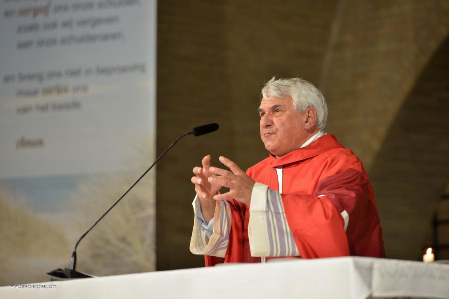 Vormselviering in de Sint-Niklaaskerk © P. Blanckaert