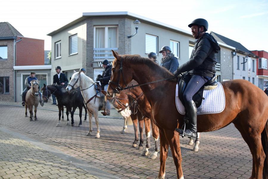 Paardenzegening op Sint-Elooisfeest 