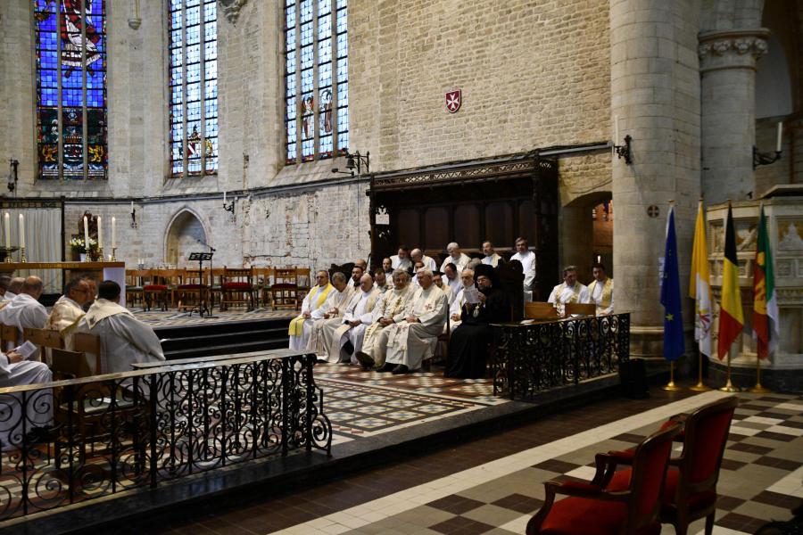 Mis "Tien jaar paus Franciscus" in O-L-V. ter Kameren in Brussel © Nicole Hertoghs