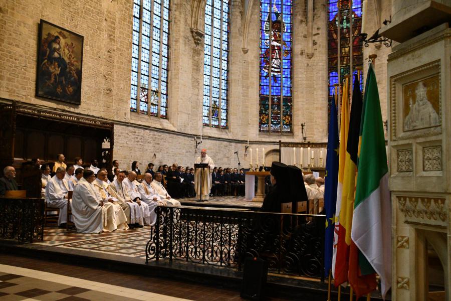 Mis "Tien jaar paus Franciscus" in O-L-V. ter Kameren in Brussel © Nicole Hertoghs