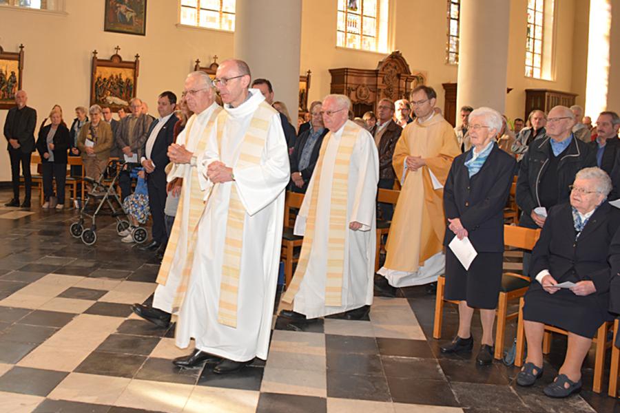 Dankviering - 186 jaar "Dienstmaagden van Maria" 
