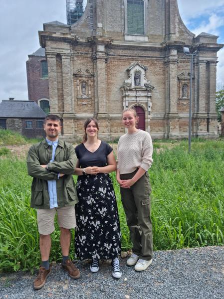 Servaes, Femke en Louise zijn klaar voor hun WJD © Krista De Vos