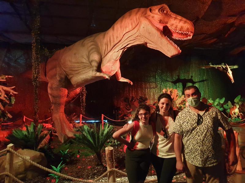 Even poseren bij de Tyrannosaurus rex. © Dirk Adams