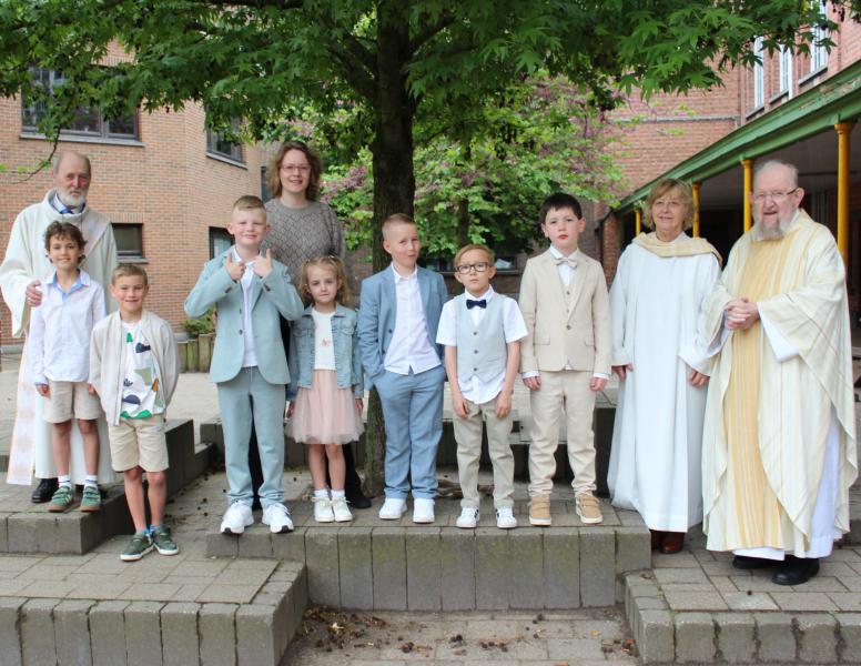 3 mei in het Heilig Sacrament, Groenenhoek-Berchem © Francine Geens