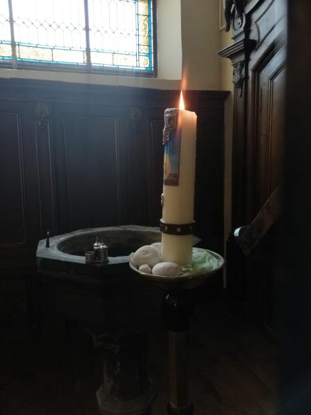 Eerste Communietocht maart 2024 in de kerk te Outer © Krista De Vos