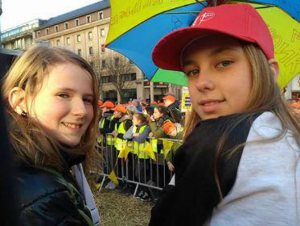 Kaitlyn en Eowyn © Kerk Stekene en Sint-Gillis-Waas