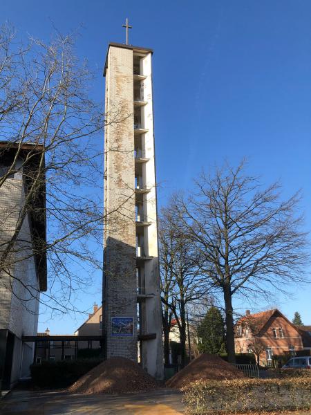 Afbraak kerktoren O.-L.-Vrouw Ten Hemel Opgenomen Eeklo Oostveld © Jan Vermeire