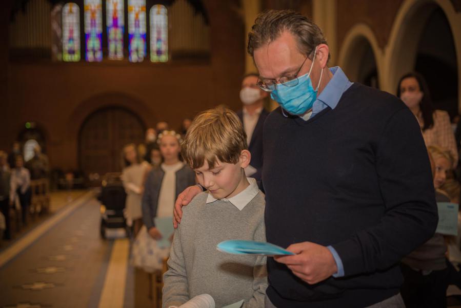 Opname in de katholieke gemeenschap © Wim Duysburgh