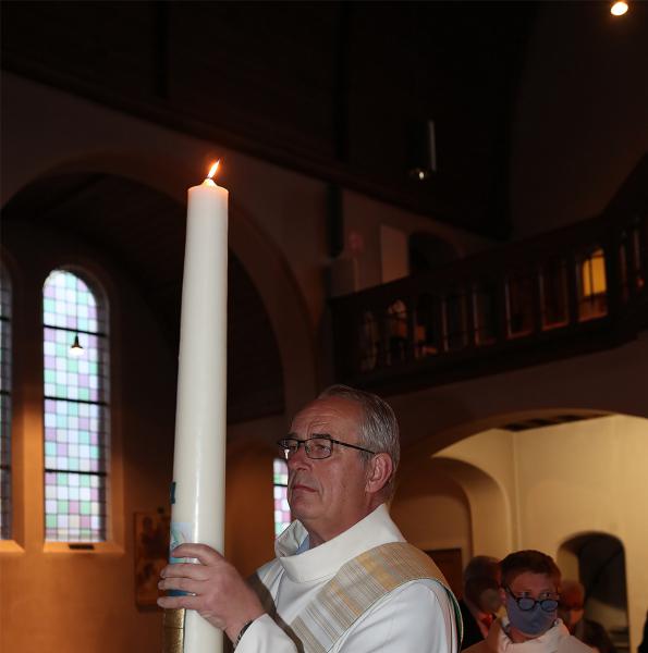 De nieuwe Paaskaars 2021 © Marcel Schoeters