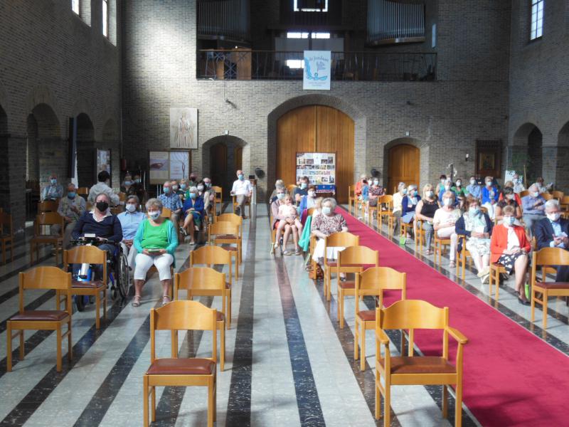 opnieuw met velen samen vieren 