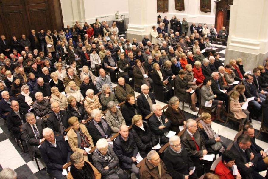 De nokvolle Sint-Salvatorskerk in Harelbeke